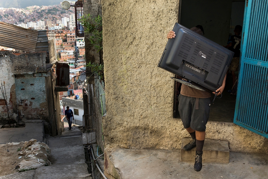 Continúa programación del proyecto PLAN B con instalaciones en el Centro de Arte Los Galpones