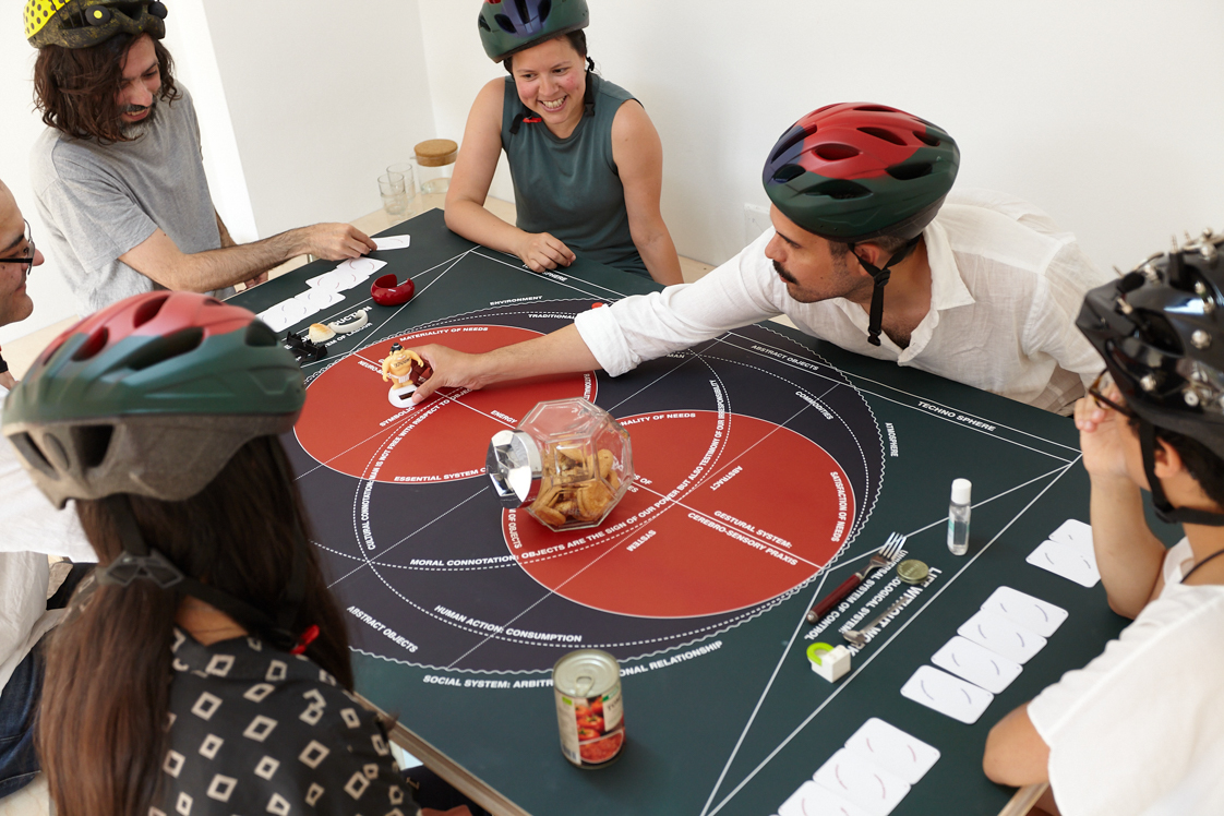 MERZBAU-GARTEN Metamorfosis dinámica del devenir en Kinderhook & Caracas